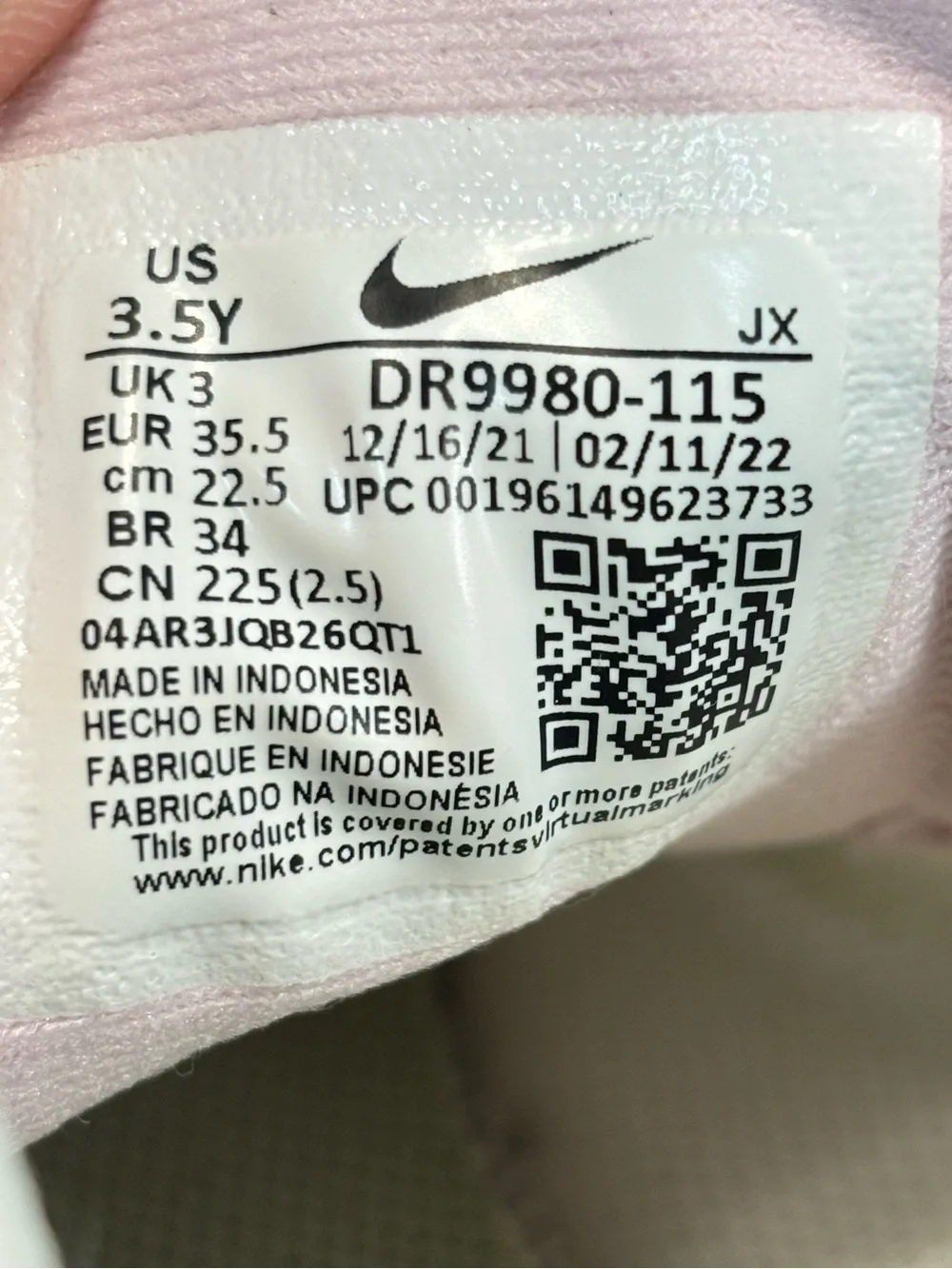 Nike revolution nn